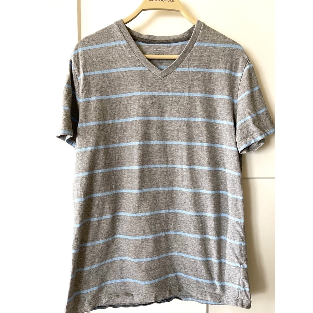 Old Navy Soft Washed striped V-neck T-shirt - M